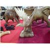 Image 2 : HAND CRAFTED AND INTRICATELY CARVED EAGLE