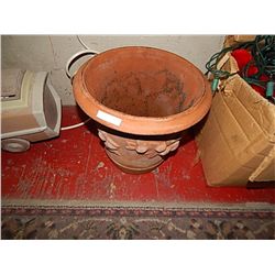 TERRA COTTA PLANT POT