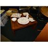 Image 1 : SQUARE COFFEE TABLE