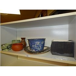 SHELF LOT OF CERAMIC