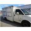 Image 6 : 2000 Chevy 3500 10' Cube Van