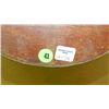Image 2 : 74) Primitive round box with lid