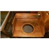 Image 2 : Primitive pitcher and bowl stand SSR