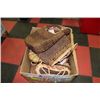 Image 1 : LARGE BOX OF WICKER PURSES