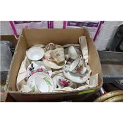 BOX W/ FINE CHINA CUP & SAUCER SET INC. ROYAL VALE