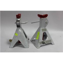 PAIR OF 2 TONN JACKSTANDS