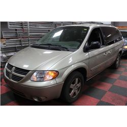2006 GRAND CARAVAN W 211393KM