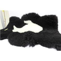NEW ZEALAND SHEEP SKIN RUG