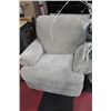 Image 1 : SHOWHOME BEIGE FABRIC CHAIR