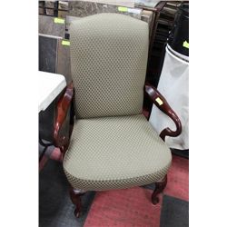 OCCASIONAL CHAIR