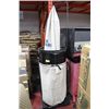 Image 1 : #14 COMMERCIAL DUST COLLECTOR
