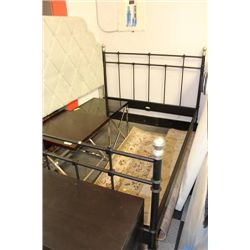 SHOWHOME DBL METAL BEDFRAME