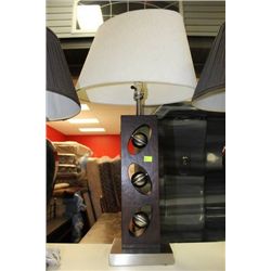 SHOWHOME LAMP