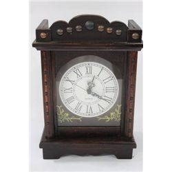 1 CLOCK WITH KEY STORAGE