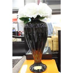 SHOWHOME BLACK VASE W ARTIFICIAL FLOWERS