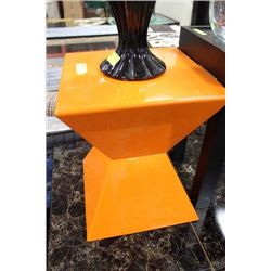 SHOWHOME PLANT STAND ON CHOICE: ORANGE