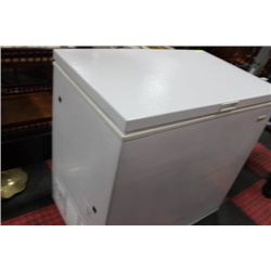 BEAUMARK CHEST FREEZER