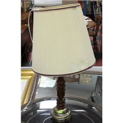 ESTATE WOOD TABLE LAMP