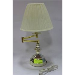 ESTATE LAMP