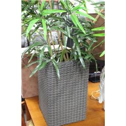 SHOWHOME ARTIFICIAL PLANT