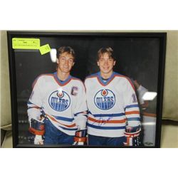 11X14 JARI KURRI SIGNED W/ C.O.A