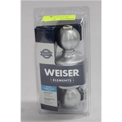 WEISER BED AND BATH HANDLE SET X2