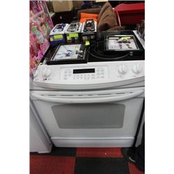 GE 5 BURNER CERAMIC TOP STOVE - SLIDE IN