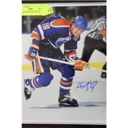 8X10 WAYNE GRETZKY SIGNED PHOTO