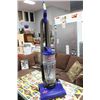 Image 1 : BISSELL BAGLESS UPRIGHT VACUUM - BLUE (WORKING)