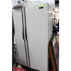 INGLIS 2 DOOR FRIDGE****