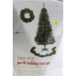 PRE-LIT HOLIDAY TREE SET