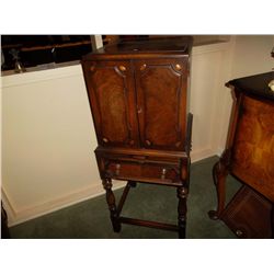 Cabinet for silverware