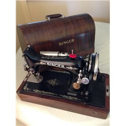 1930's Singer Sew Machine portable