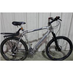 GREY DEVINCI CACTUS 24 SPD, FRONT SUS, FULL DISC, MTN BIKE