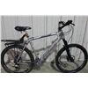 Image 1 : GREY DEVINCI CACTUS 24 SPD, FRONT SUS, FULL DISC, MTN BIKE