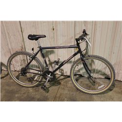 BLACK SPECIALIZED 21 SPEED MOUNTAIN BIKE