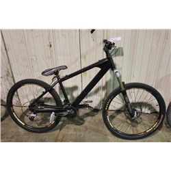 BLACK NO NAME 18 SPEED FRONT SUSPENSION MOUNTAIN BIKE WITH FULL DISC BRAKES