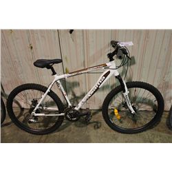 WHITE ASAMA 24 SPEED FRONT SUSPENSION MOUNTAIN BIKE WITH FULL DISC BRAKES