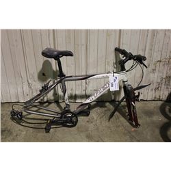 WHITE TREK 4300 FRONT SUSPENSION BIKE FRAME