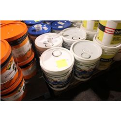 18.9L BUCKET OF RESISTO H2O INDOOR / OUTDOOR PRIMER WITH WHITE LID