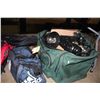 Image 2 : 4 DUFFEL BAGS AND CONTENTS