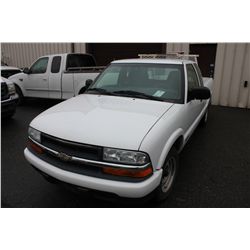 2001 CHEVROLET S10 VIN 1GCCS195018258593