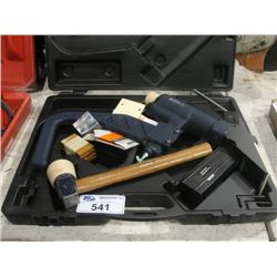 RONA FLOORING TOOL