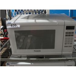 WHITE PANASONIC MICROWAVE INVERTER