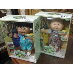 2 CABBAGE PATCH COLLECTORS DOLLS