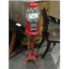 Image 1 : VINTAGE 25CENT BUBBLE GUM MACHINE ON PEDASTOL STAND