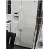 Image 1 : GE WHITE SIDE BY SIDE REFRIGERATOR WITH WATER AND ICE DISPENSER - WORKING ORDER - FREEZER