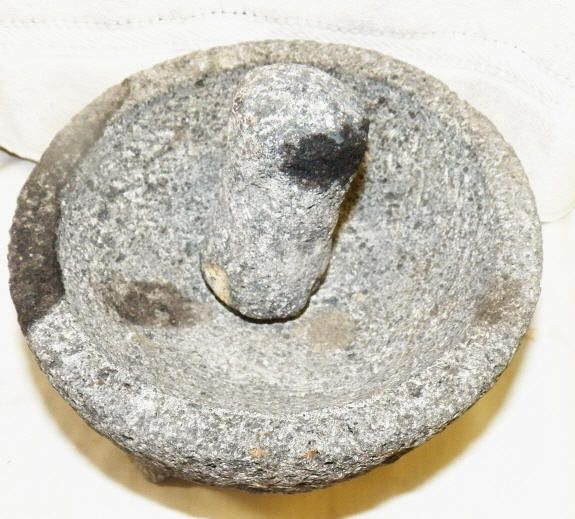 Mortar and Pestle Heavy Stone Bowl Grinder