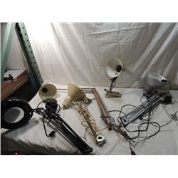 LOT 5 ASSORTED DESK LIGHTS MAGNIFYING LIGHT