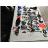 Image 2 : BOX LOT ASSORTED ACTION FIGURES HEROES BATMAN